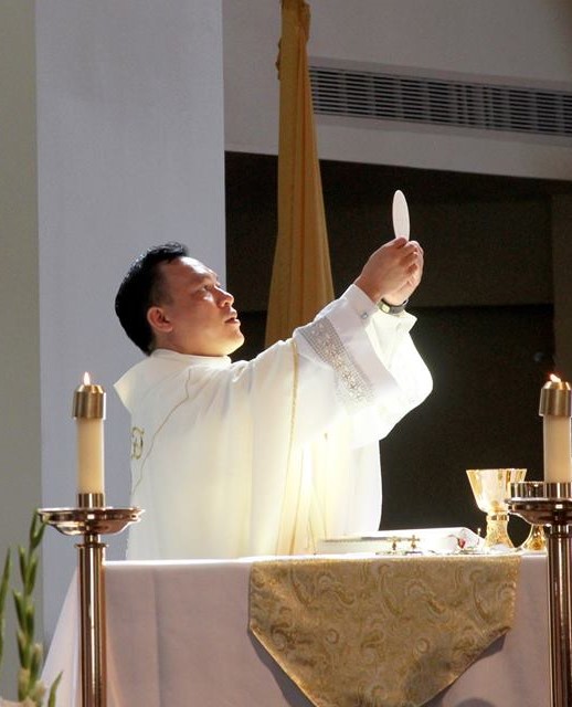 Priest_002 priest 002